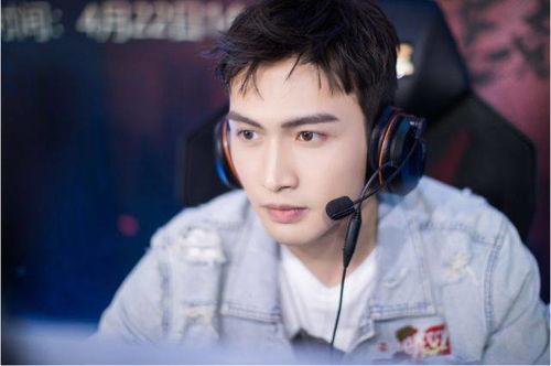 张彬彬最帅的照片,定格永恒的帅气风采